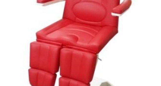 Педикюрное кресло ФутПрофи-1, с газлифтами на подножках
