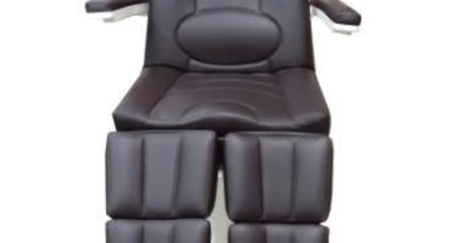 Педикюрное кресло ФутПрофи-2, с газлифтами на подножках         