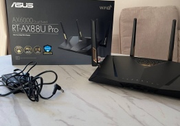 Роутер/маршрутизатор RT-AX88U Pro AX6000 Dual Band WiFi, не использовался, состояние как новы
